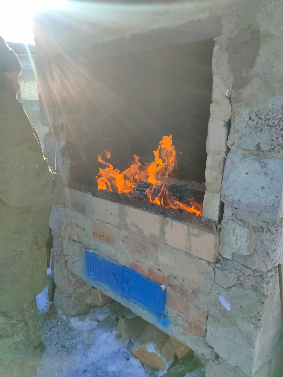 Жарим шашлык