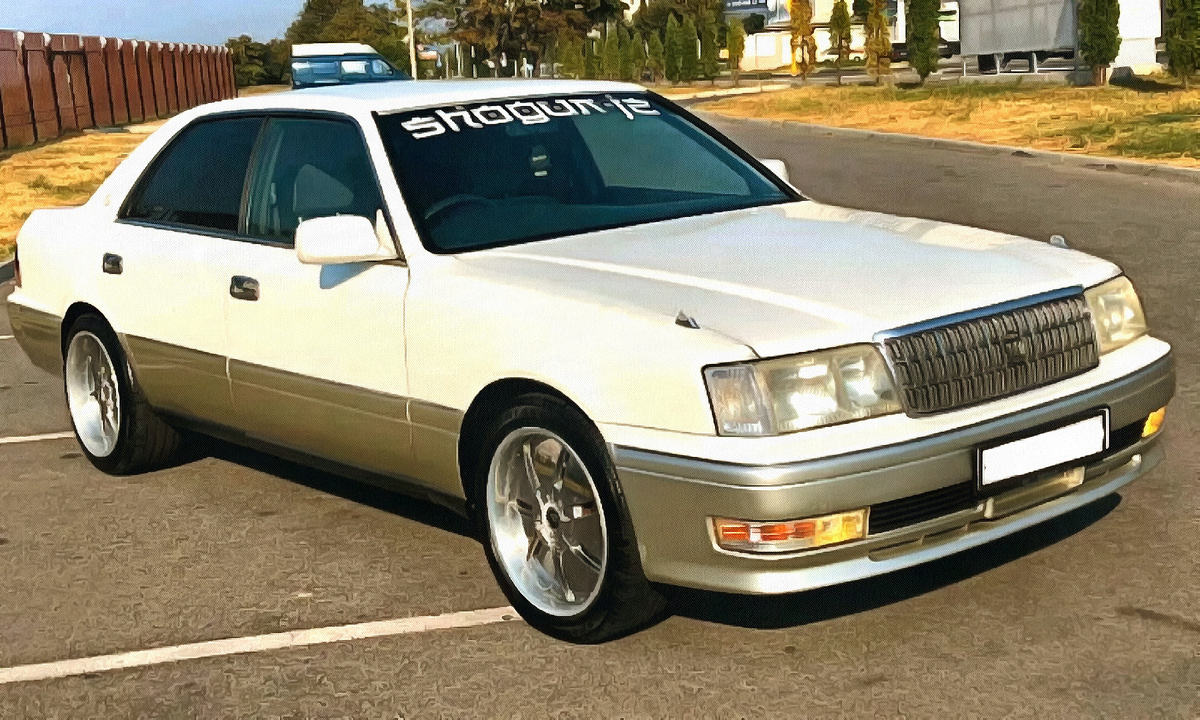 Toyota Crown 1998 год, что называется в "идеале"