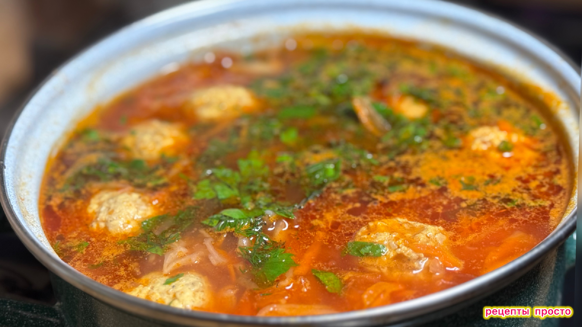 Такой борщ съели по 2 тарелки !