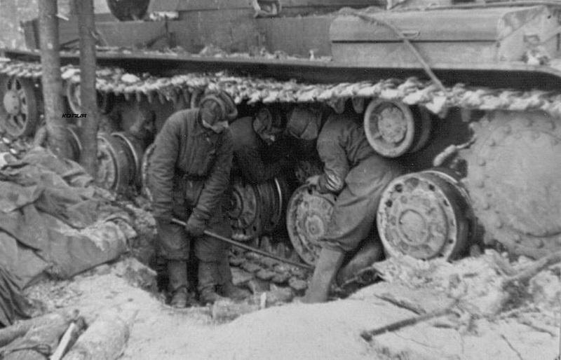 Танк КВ-1 производства ЧТЗ выпуска лета 1941 года из 16-й танковой бригады (снимок из открытых источников)