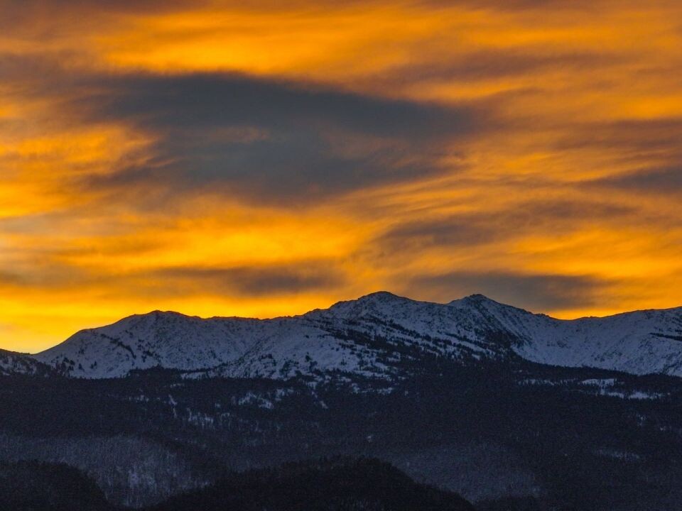    Рассвет на Телецком озере. Источник: t.me/altzap