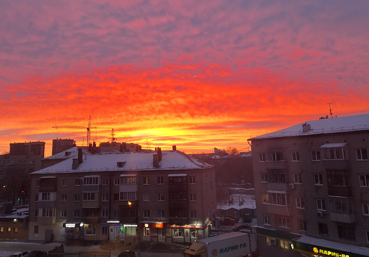 Красивое показывают ну почти ежедневно!