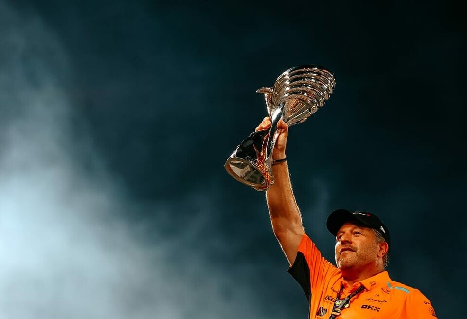    Зак Браун: Ferrari держала нас в напряжении до последнего кругаMcLaren