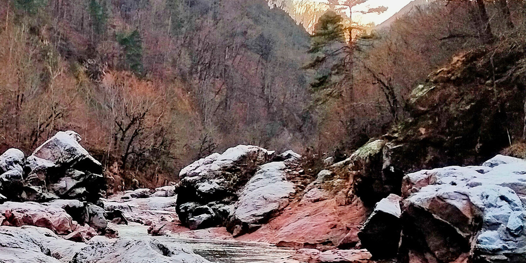 Поездка в Адыгею зимой: чем здесь заняться и где находятся самые красивые места?
