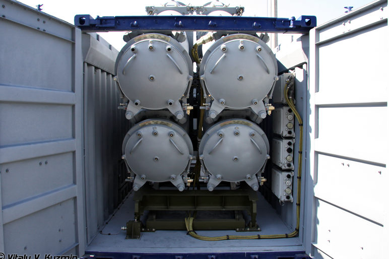 Контейнер для 4 ракет Х-35. Фото Виталия Кузьмина