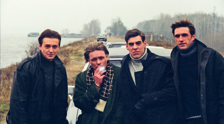 Создание сериала "Бригада" началось с идеи, которая возникла в начале 2000-х годов, когда российское телевидение искало новые форматы и сюжеты, отражающие реалии постсоветского общества. Сценарий написали Сергей Минаев и другие авторы, которые стремились показать жизнь молодежи в 90-х годах, а также криминальные и социальные аспекты того времени.Основной концепцией было исследование темы дружбы и предательства среди группы друзей, которые стали участниками криминального мира. Режиссер Алексей Сидоров и продюсеры искали талантливых актеров, чтобы создать правдоподобные образы, и в итоге подобрали звездный состав, который стал символом сериала.Проект был задуман как многосерийный, чтобы полностью раскрыть характеры героев и их сложные отношения. Успех "Бригады" во многом был обусловлен близостью к реальности и тем, что он затрагивал актуальные для многих темы, что сделало его культовым явлением в российском телевидении.