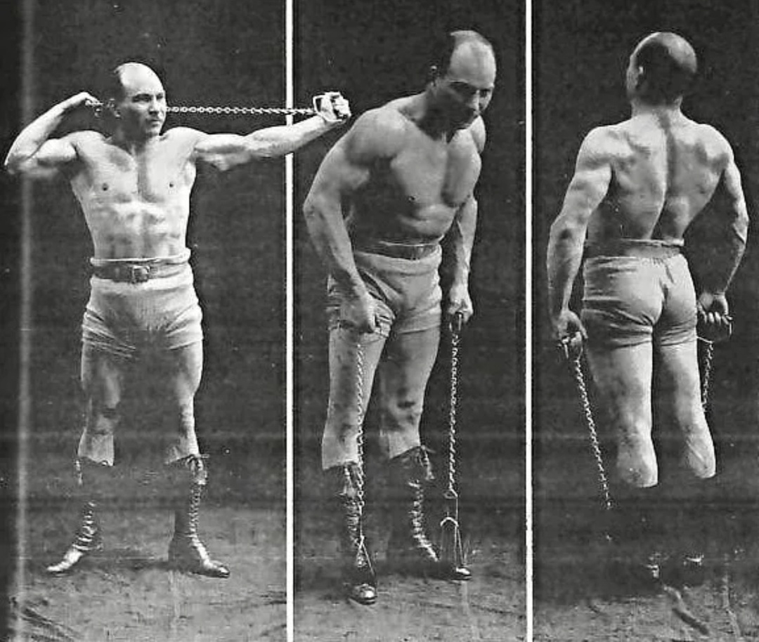 А. Засс один из самых известных силачей, активно использовавших статические упражнения.