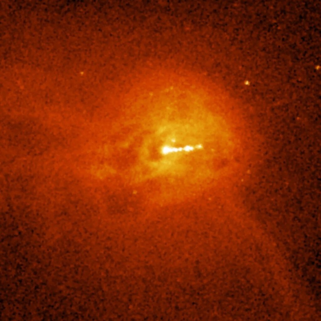 Галактика M 87 "глазами" космического телескопа NASA "Чандра" / © NASA/CXC/W. Forman et al.