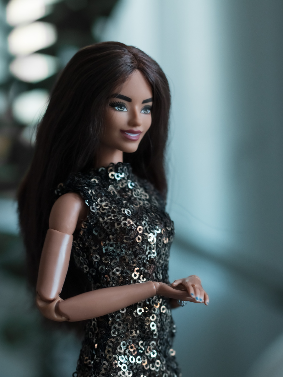 Barbie fashionistas 182 на стандартном теле Мбилли BMR1959