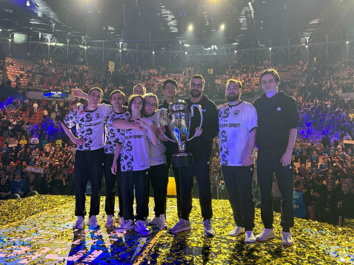    Российская команда Team Spirit© Фото : twitter.com/team__spirit