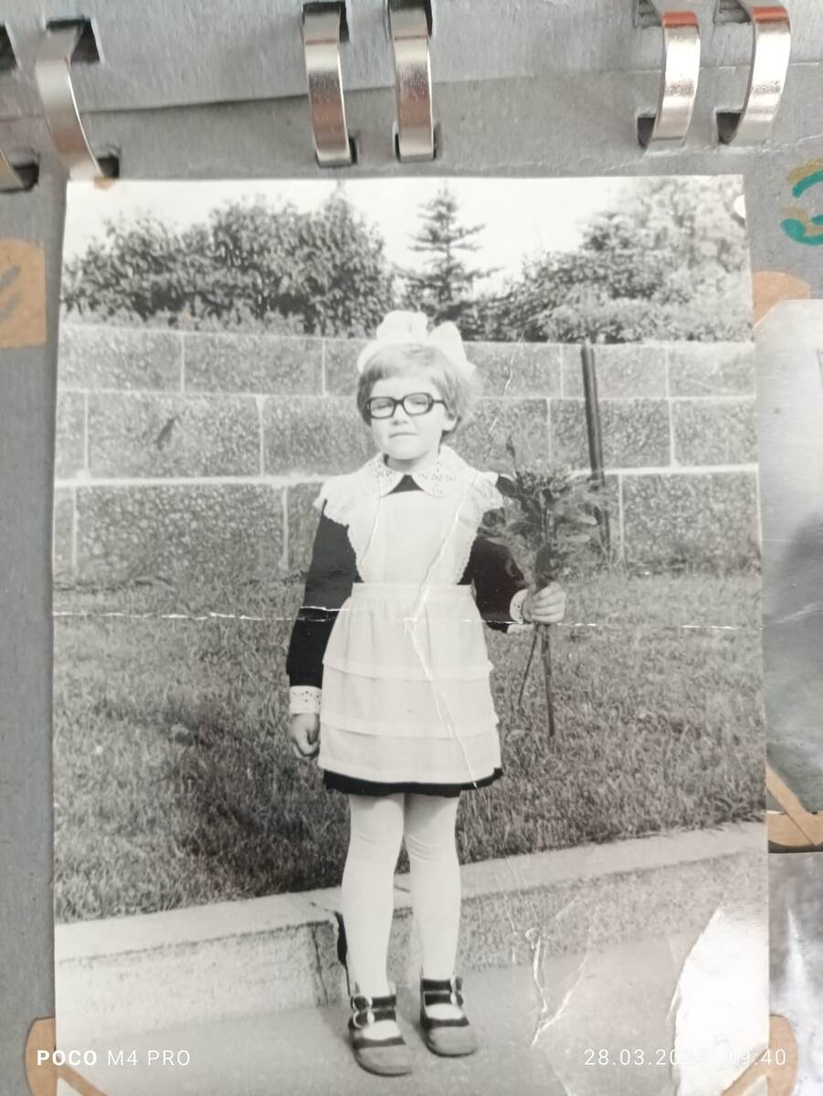 "у кого 4 глаза..." )))