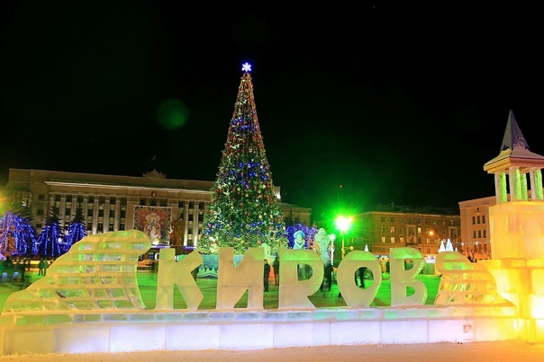 Зимняя Театральная площадь Киров