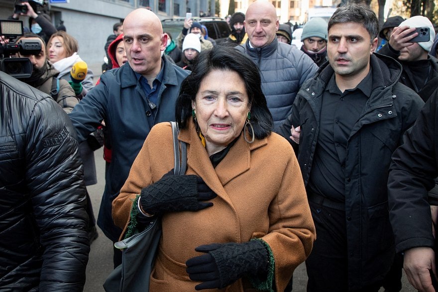    Фото: Daro Sulakauri / Reuters