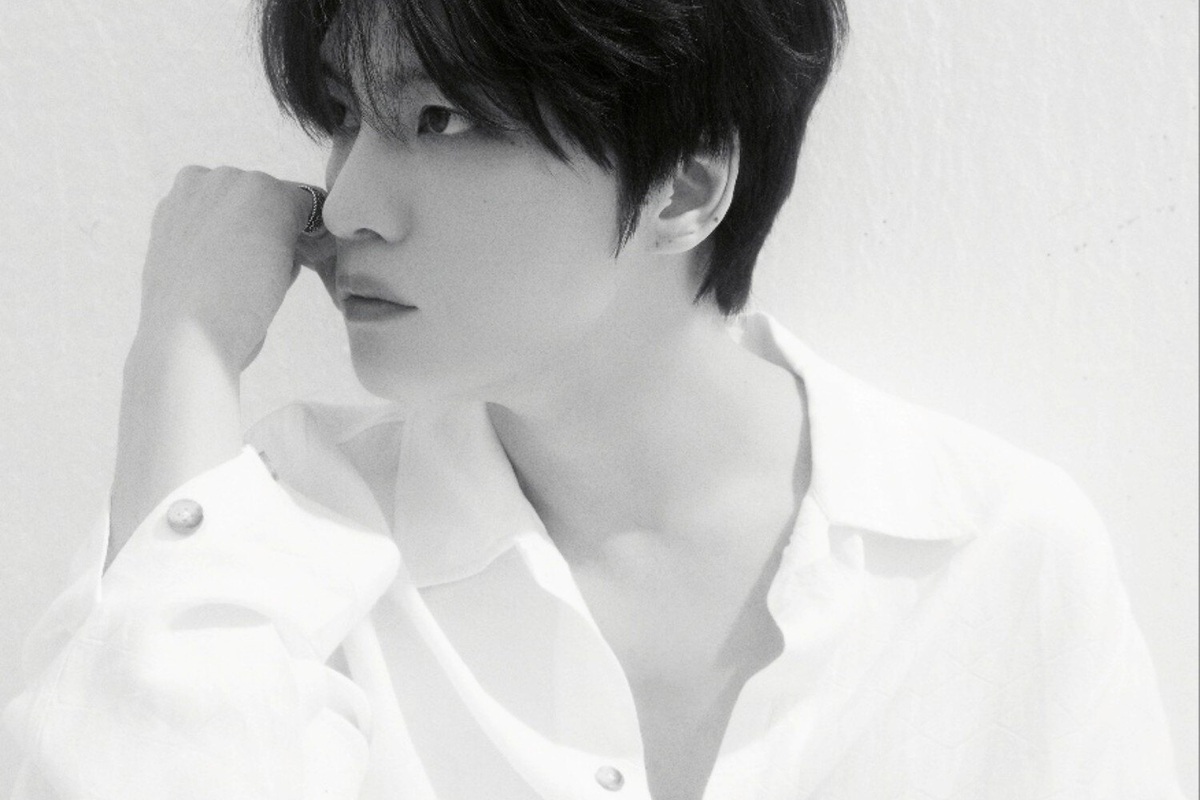     Ким Джэджун возвращается с новым синглом SEQUENCE#4 после шести месяцев перерыва