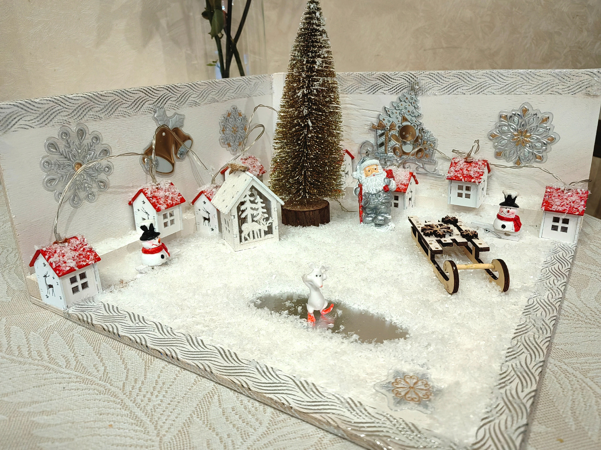 Наша поделка в детский сад наконец готова. Сегодня отнесли ее к месту назначения