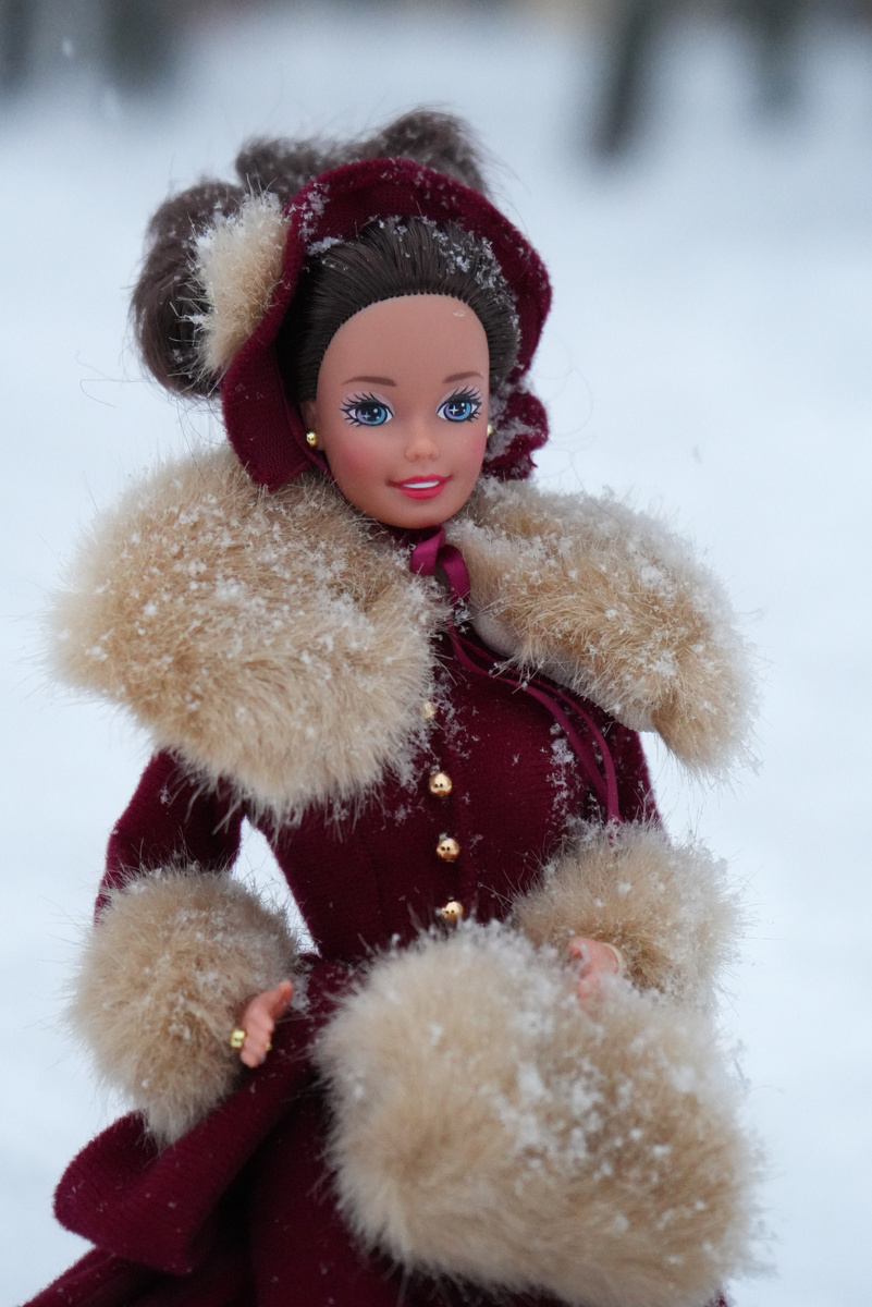 Victorian Elegance Barbie 1994