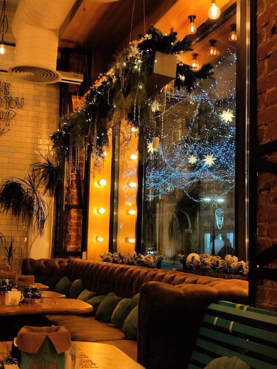 Интерьер "СofeeCake" 