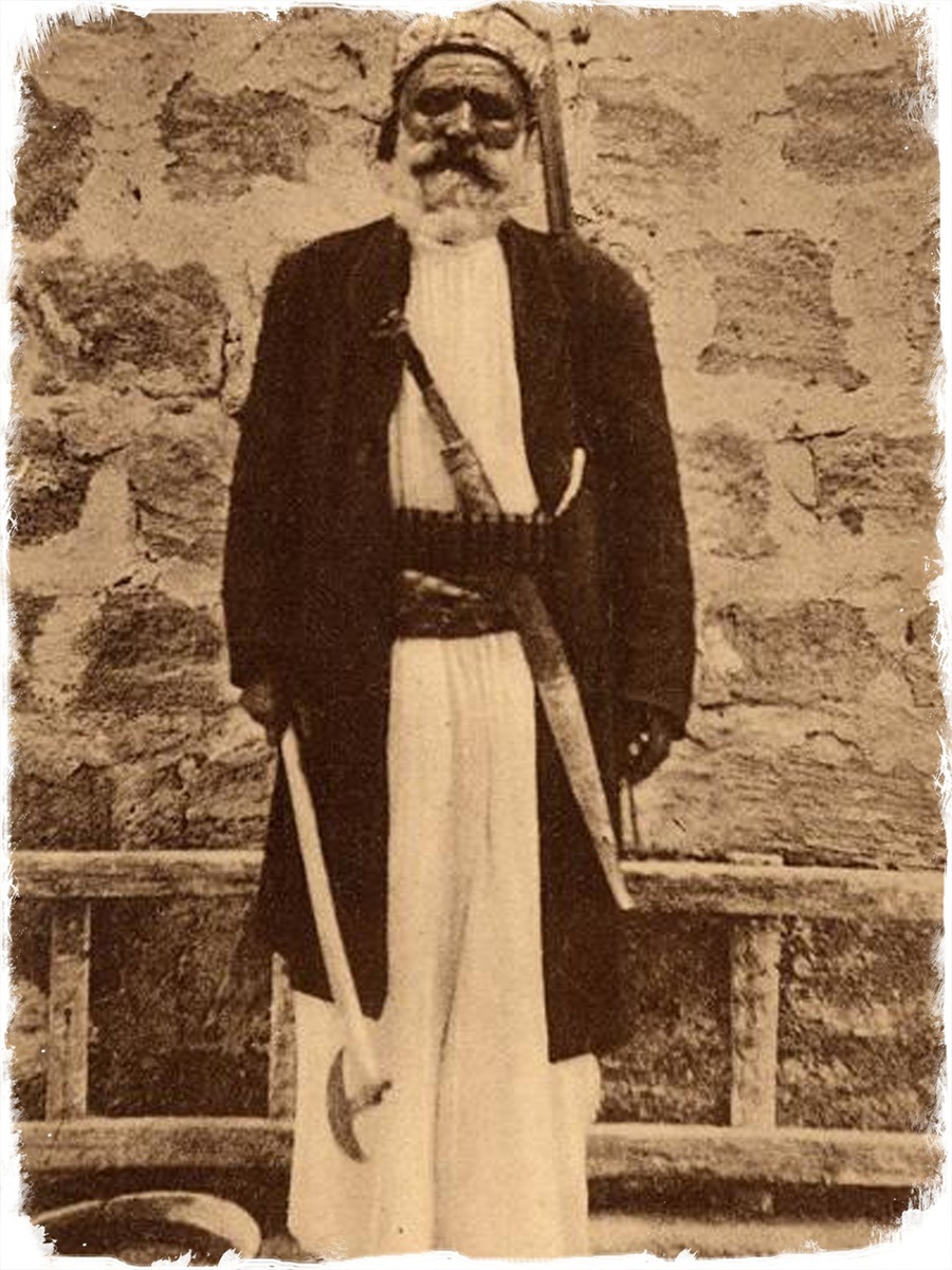 Алавит из Латакии (Сирия) на фотографии начала XX века