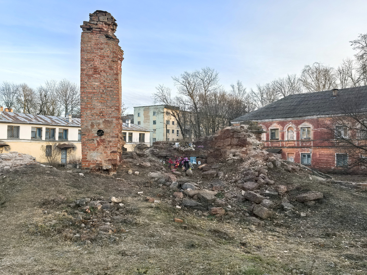  руины собора Рождества. 