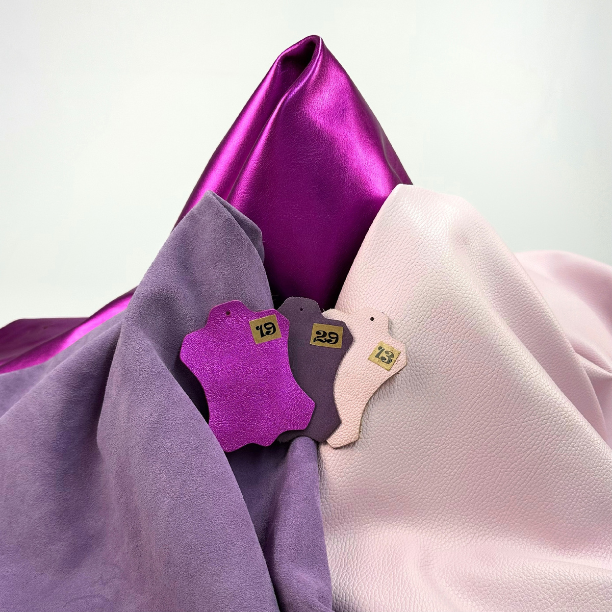 Спилок велюр №29 Лиловый с компаньонами к нему