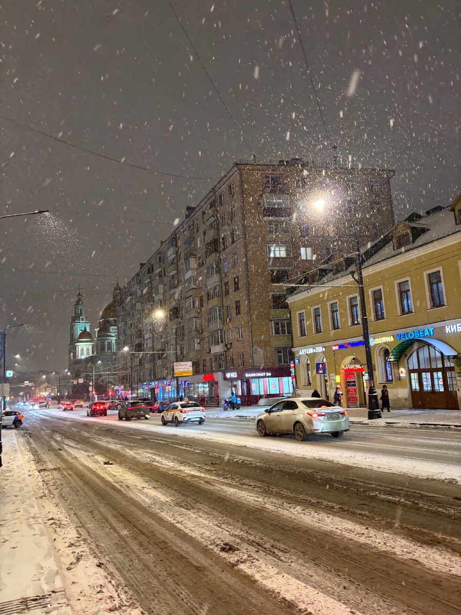 Фото автора. Новогодняя сказка без снега сказкой уже не кажется. Снег - молодец, не подвёл 