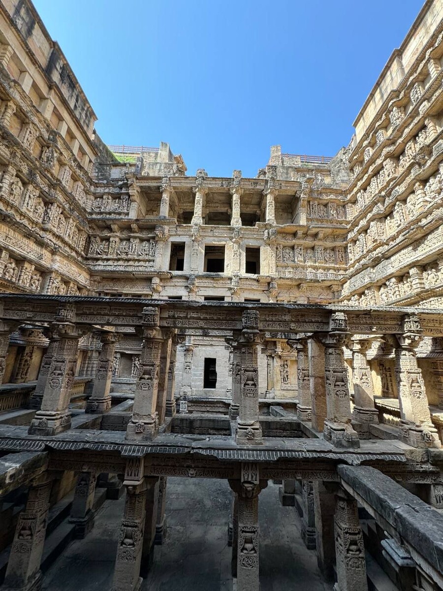 Рани-Ки-Вав, вид изнутри 