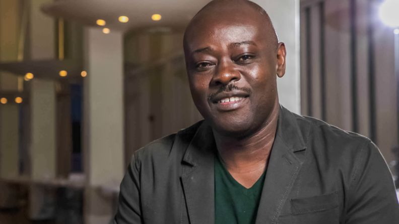 Хелон Хабила, известный автор и куратор-резидент © Патрик Додсон