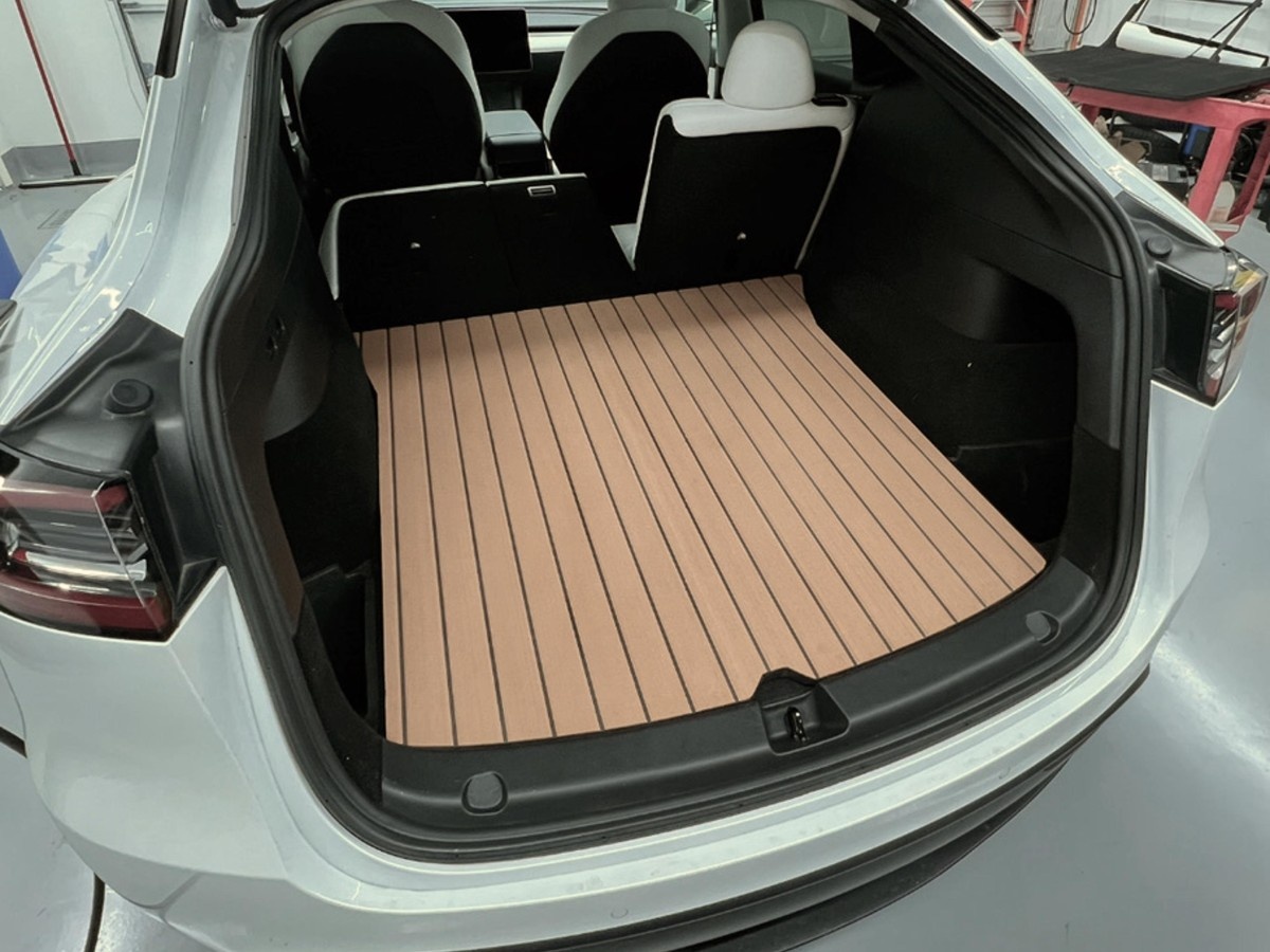    Tesla Model Y можно превратить в мини-кемпер