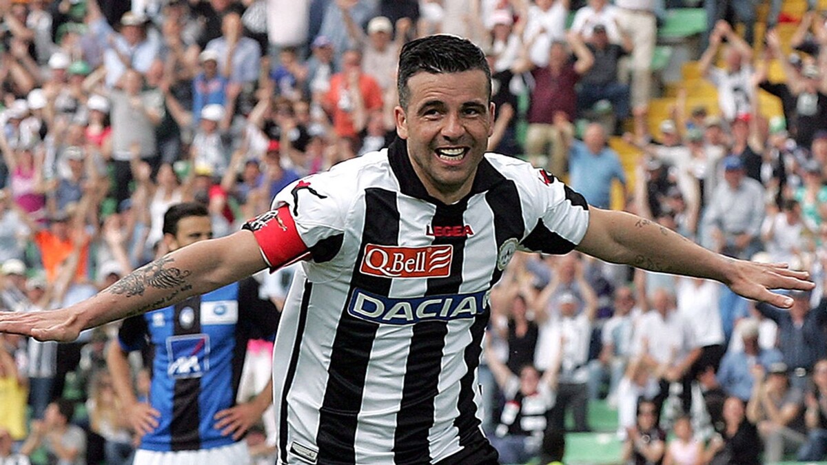 Наш герой в свои лучшие годы, когда соперничать по результативности в Италии не мог никто!