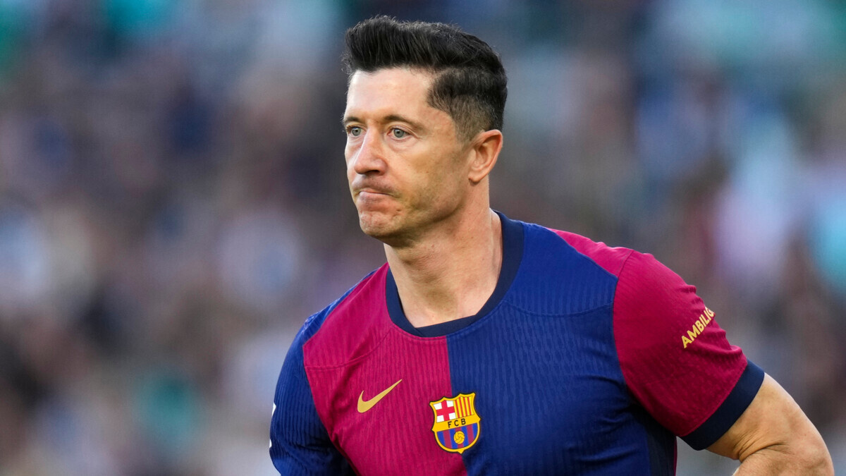 Рберт Левандовский / Фото: © Diego Souto / Contributor / Getty Images Sport / Gettyimages.ru