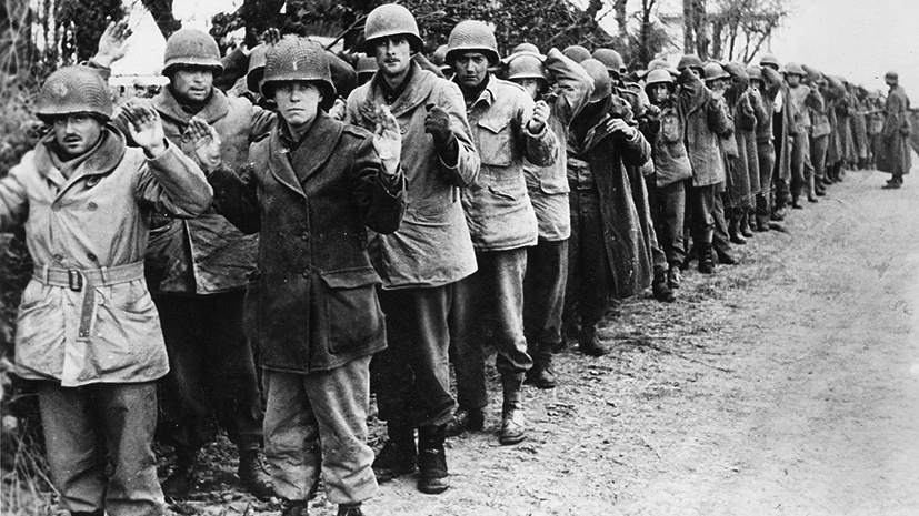 Американские пленные в ходе Арденнской операции / globallookpress.com © Scherl