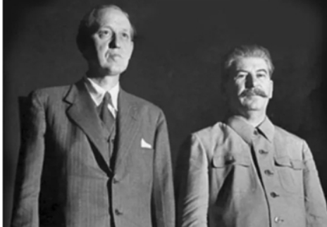 На илл.: Г. Гопкинс и И. Салин. 1941.