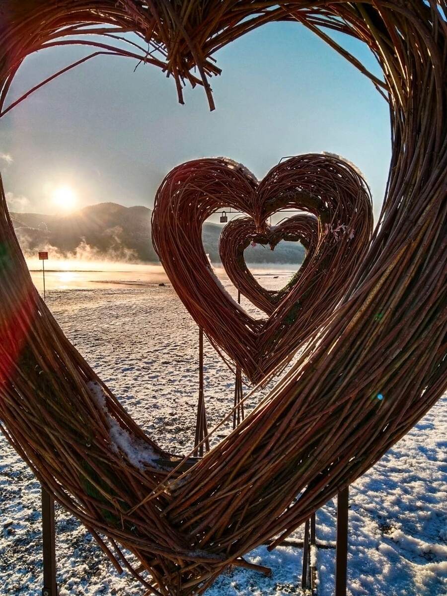 Берег Енисея у Успенского монастыря