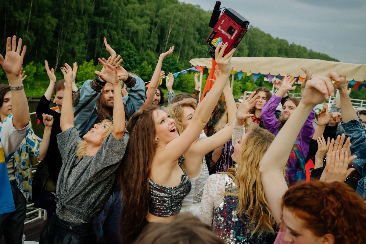 Кадр из сериала "Комбинация"