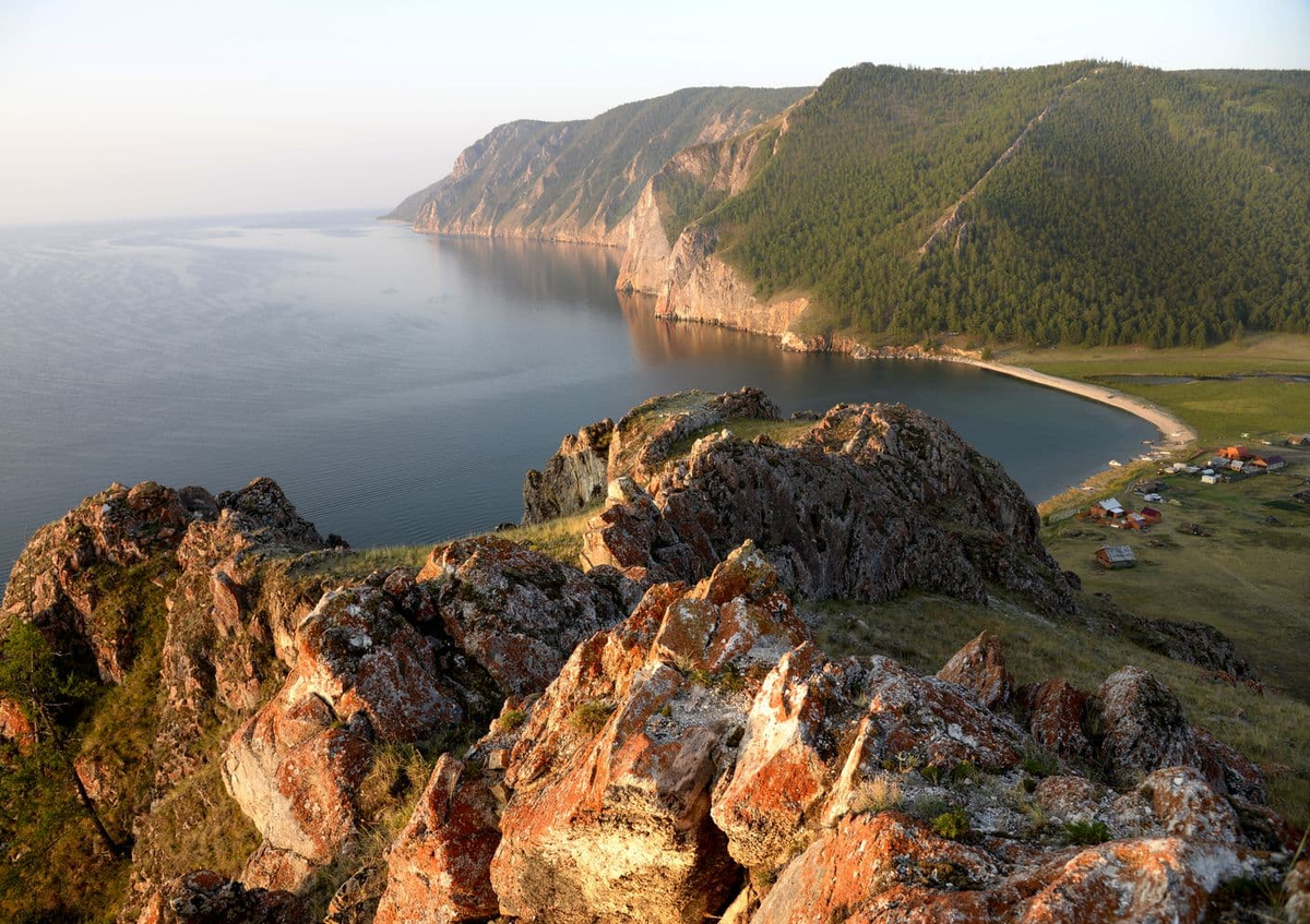 Прибайкальский национальный парк. Фото с сайта https://fanatbaikala.ru/portfolio-view/zapovednoe-pribajjkale. Взято с Яндекс.Картинки