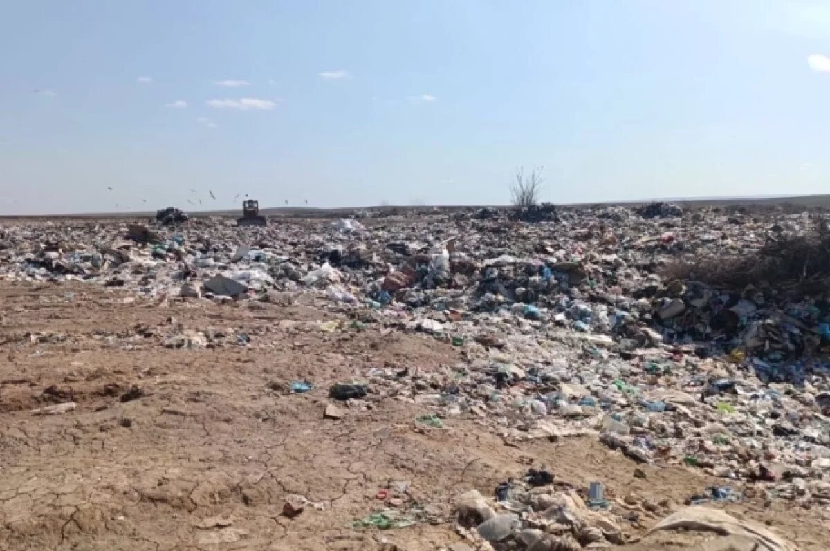    4 года стройфирмы вывозят мусор к городскому кладбищу Кувандыка