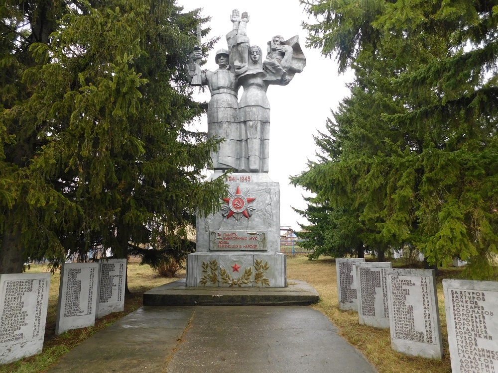   Отреставрировать памятник хотят в село Белово. Фото из архива редакции