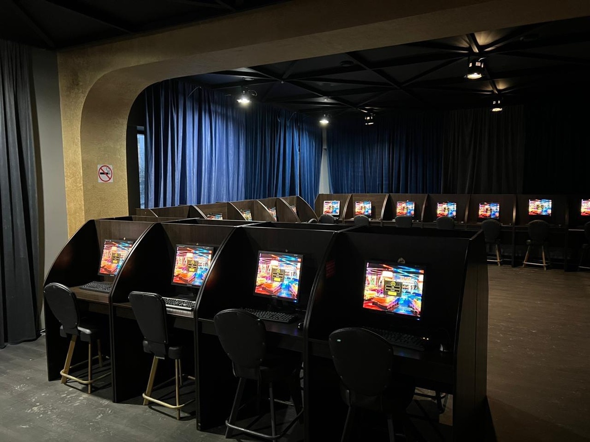    Хозяин сети казино в Югре скрывался от правосудия в Египте