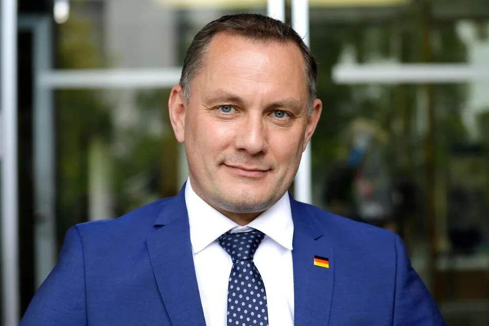 Тино Хрупалла.