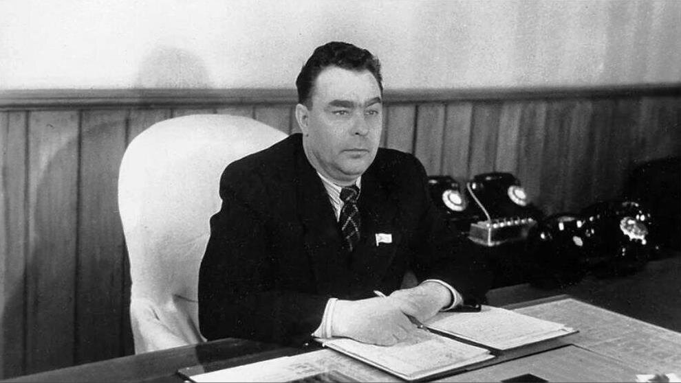 Леонид Брежнев. Первый секретарём Компартии Молдави и Казахстана. 1954 г. 