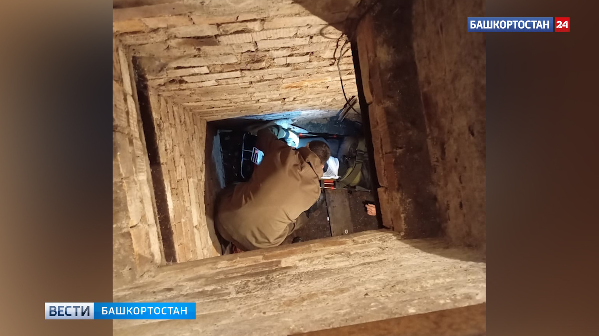    В Башкирии спасатели помогли 77-летней пенсионерке, сломавшей ногу при падении в погреб