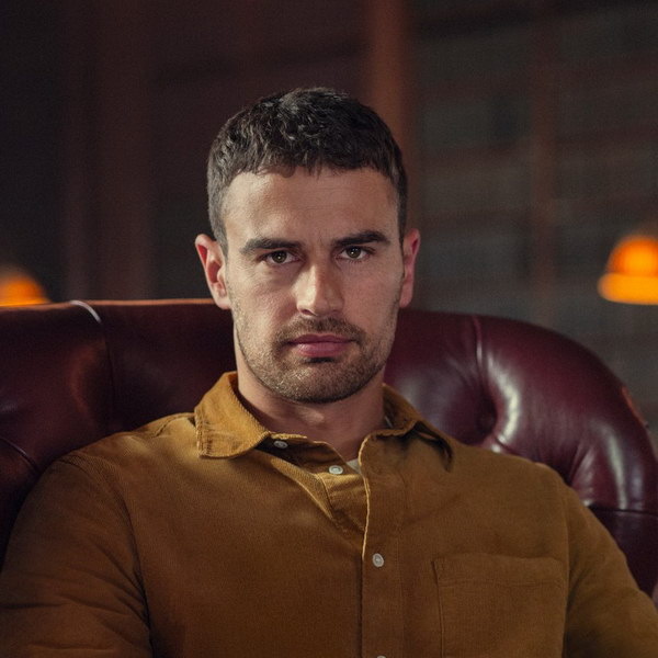     Сегодня 40 лет Тео Джеймсу