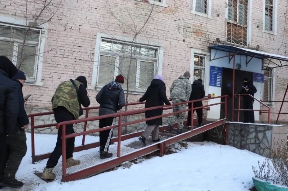    В Красноярске по итогам рейда задержали 9 мигрантов