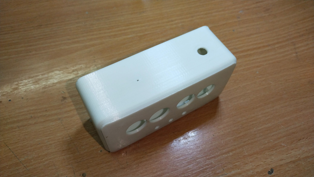 Один край отклеился и всё пошло не так