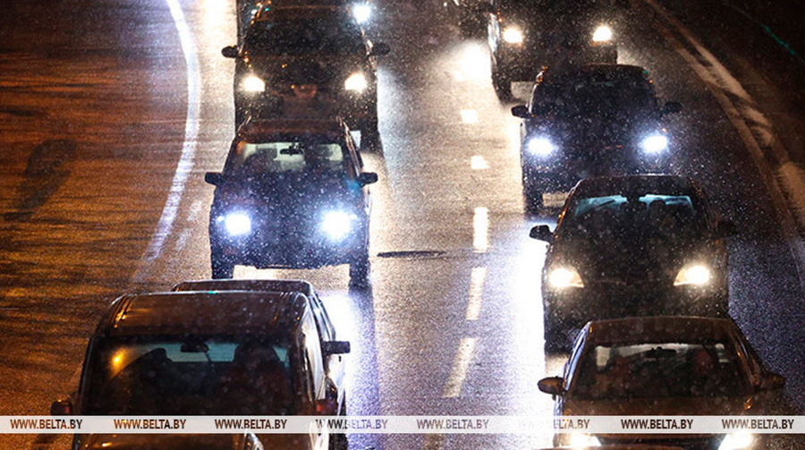     Как обезопасить себя в осложненных погодных условиях, напомнили в ГАИ