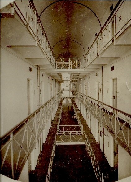 Коридоры Самарской губернской тюрьмы