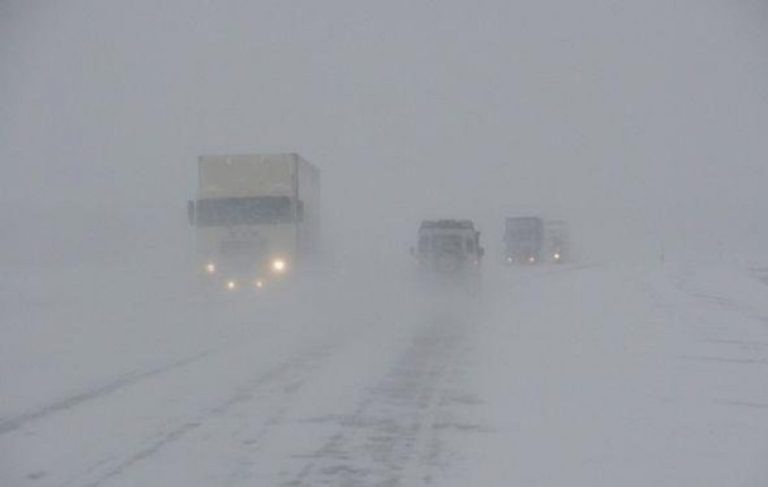   Из-за метели перекрыта трасса «Самара – Оренбург» Оренбуржье