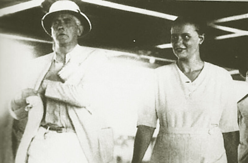 Вернер фон Бломберг с молодой женой Евой после отставки с поста военного министра.                                 