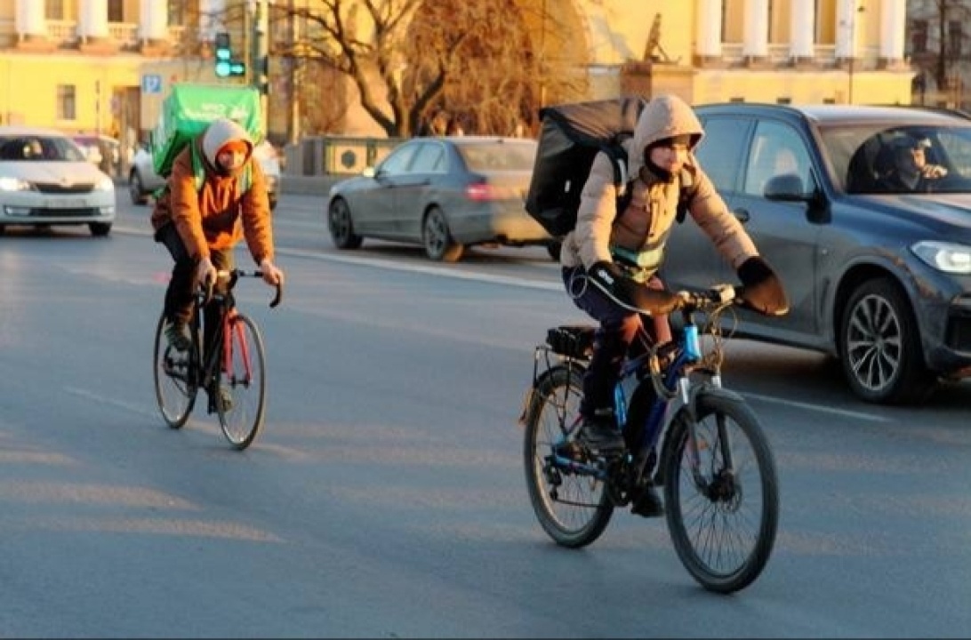    Глава SuperJob Захаров: курьеры зарабатывают в 3‑5 раз больше учителей