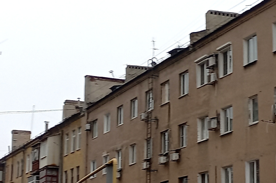 Дом по улице Артема 83 в Донецке (вид со двора)